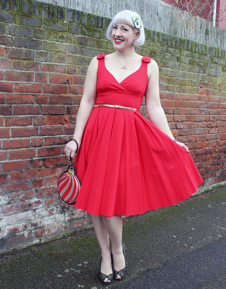 12 Days of Christmas Outfits: Day Six - The Christmas Accessories ...